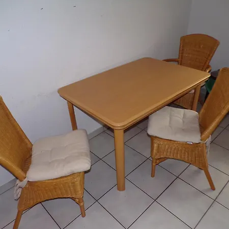 Anneliese Eg Mit Terrasse Apartment