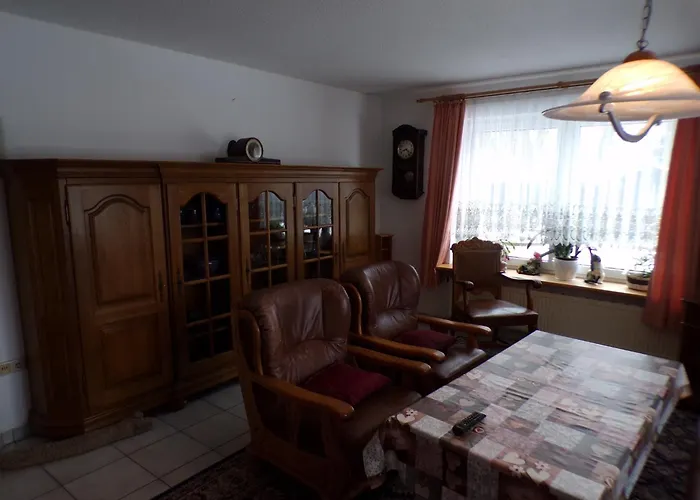 Helmut Erdgeschoss 2 Schlafzimmer Mit Innenhof Niederdorla