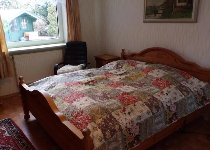 Helmut Erdgeschoss 2 Schlafzimmer Mit Innenhof Apartment *