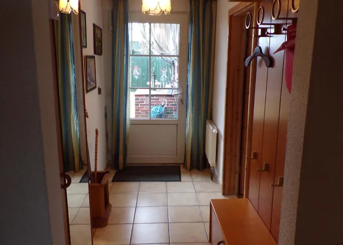 Helmut Erdgeschoss 2 Schlafzimmer Mit Innenhof * Niederdorla